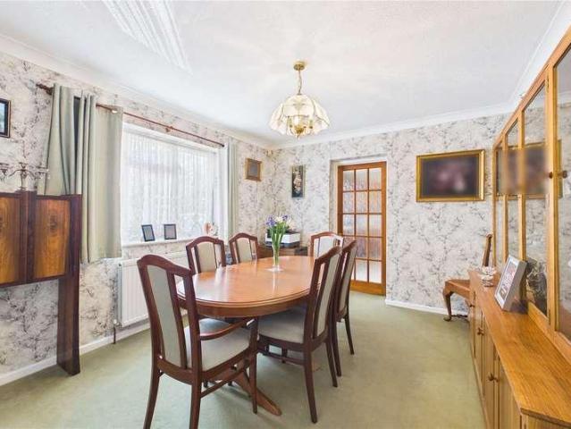 3 bed house for sale