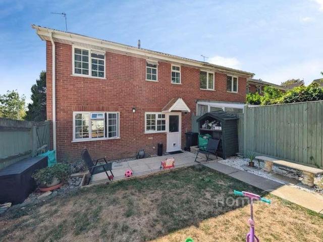 3 bed house for sale