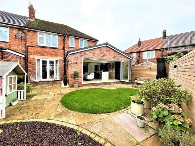 3 bed house for sale