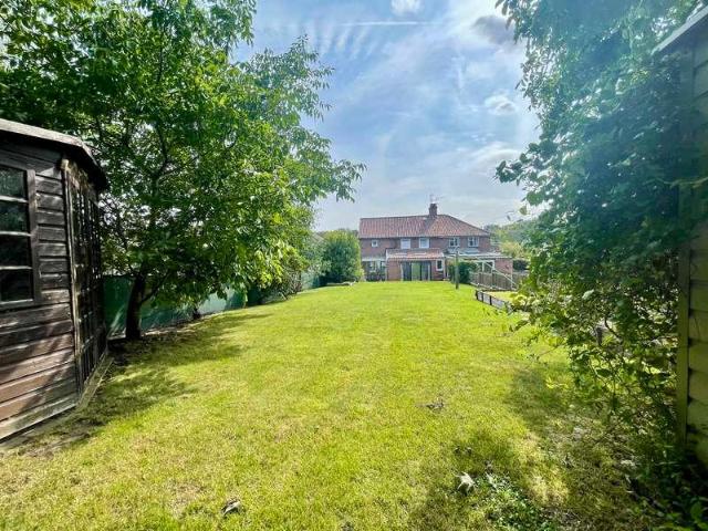 3 bed house for sale