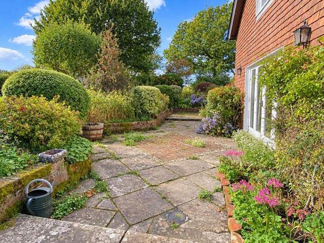 3 bed house for sale