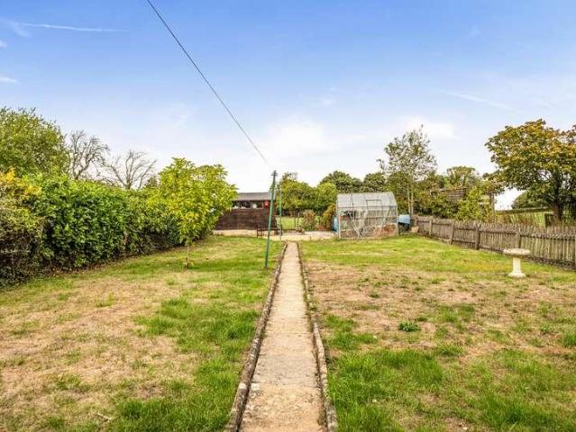 3 bed house for sale
