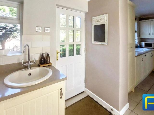 3 bed house for sale