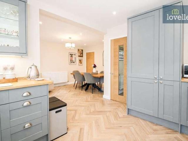 3 bed house for sale