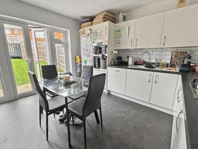 3 bed house for sale