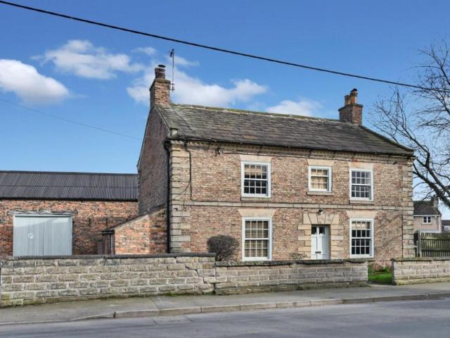 3 bed house for sale