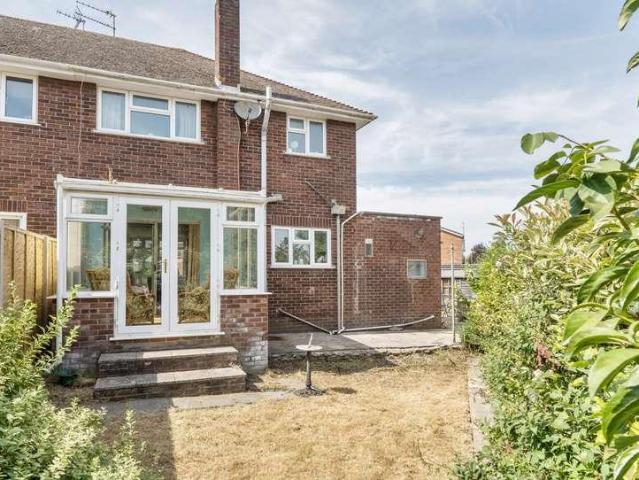 3 bed house for sale