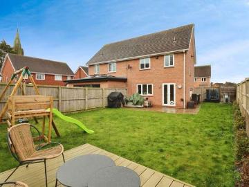 3 bed house for sale