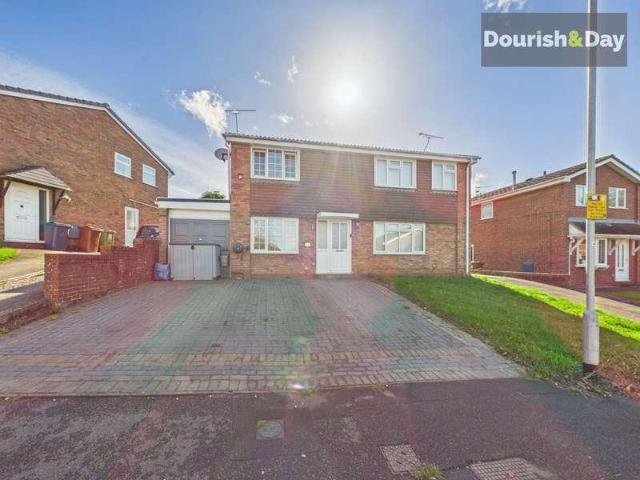 3 bed house for sale