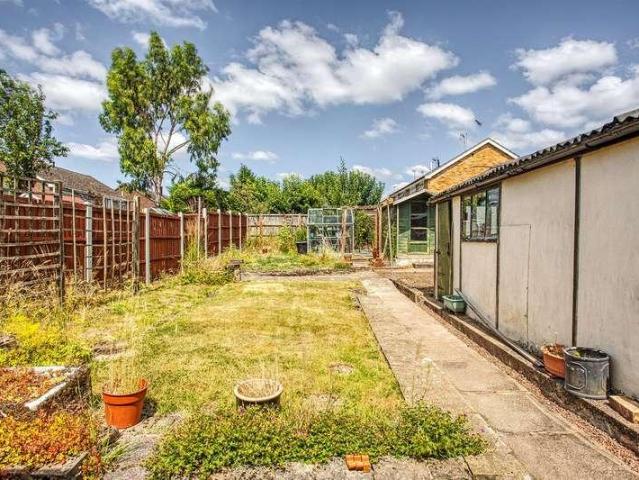 3 bed house for sale