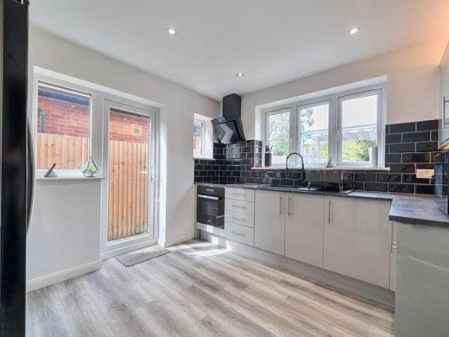 3 bed house for sale