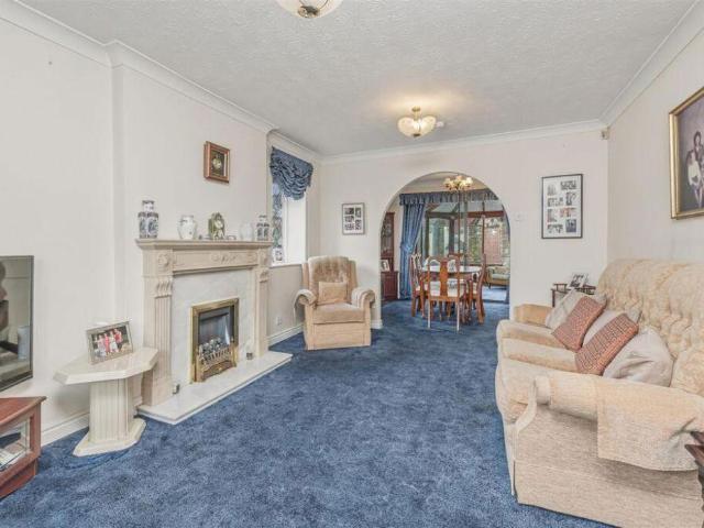 3 bed house for sale