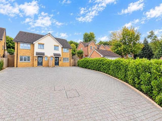 3 bed house for sale