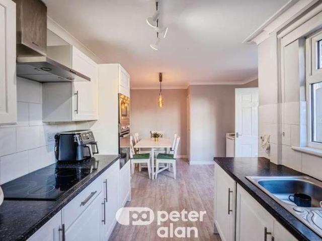 3 bed house for sale