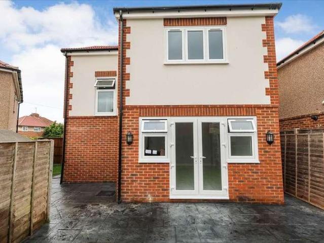 3 bed house for sale
