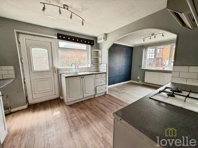 3 bed house for sale