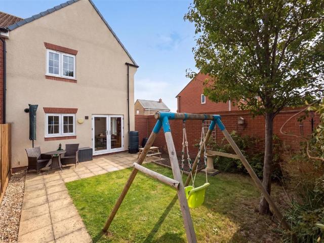 3 bed house for sale