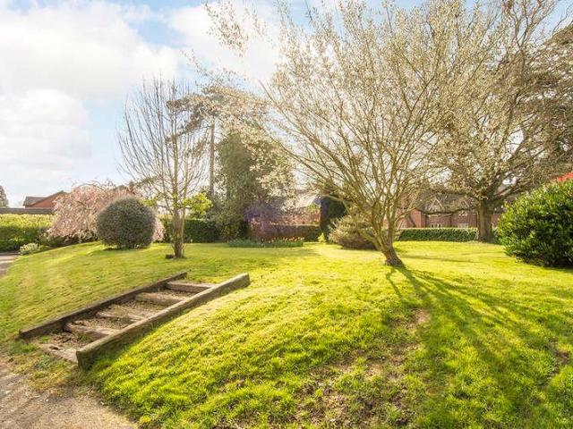 3 bed house for sale