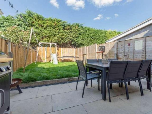 3 bed house for sale