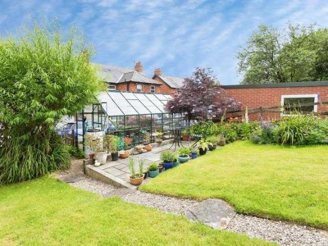 3 bed house for sale