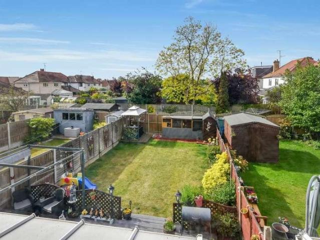 3 bed house for sale