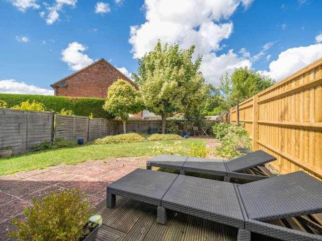 3 bed house for sale