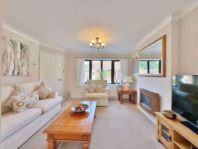 3 bed house for sale