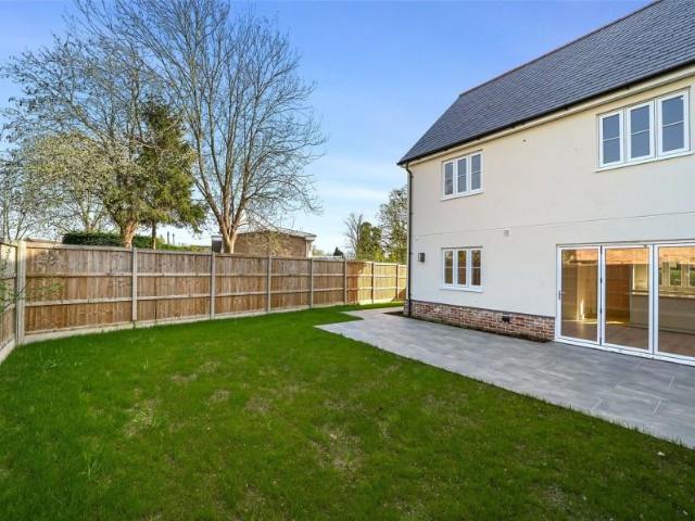 3 bed house for sale