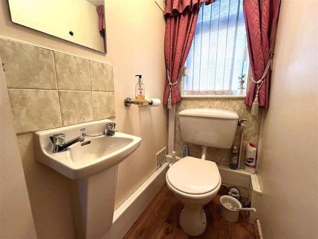 3 bed house for sale
