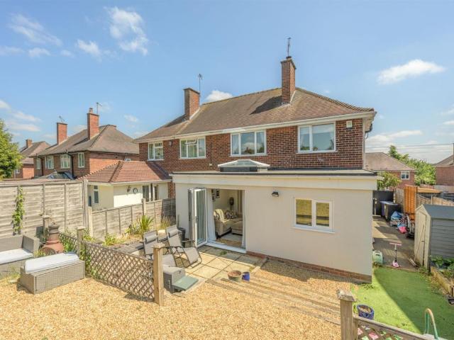 3 bed house for sale