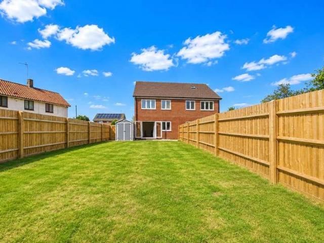 3 bed house for sale