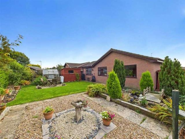 3 bed house for sale