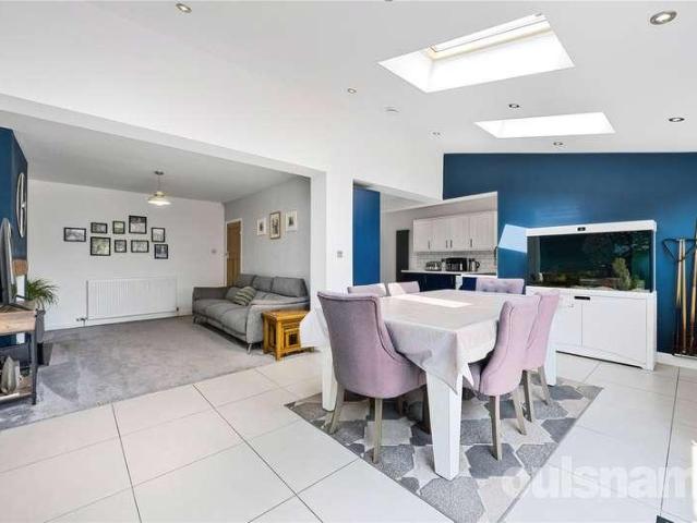 3 bed house for sale