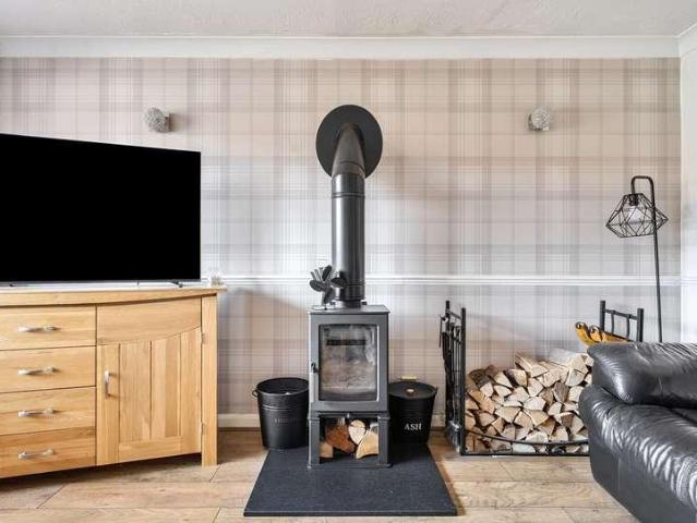 3 bed house for sale