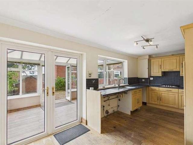 3 bed house for sale
