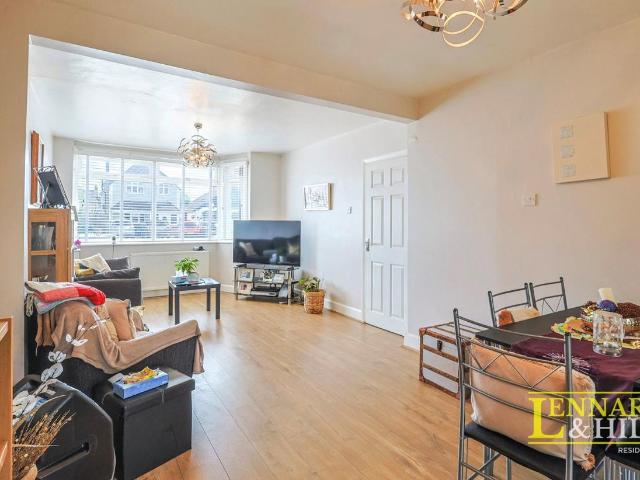 3 bed house for sale