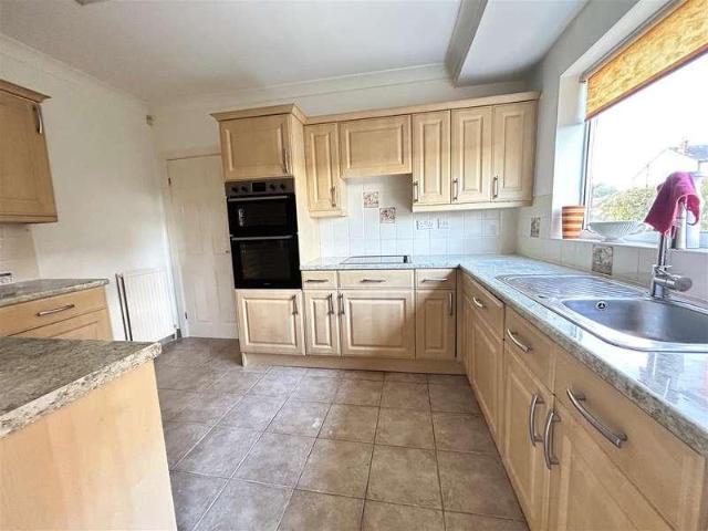 3 bed house for sale