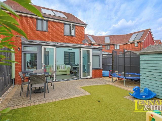 3 bed house for sale