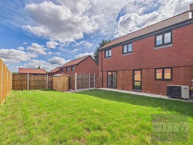 3 bed house for sale