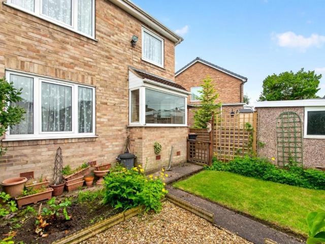 3 bed house for sale