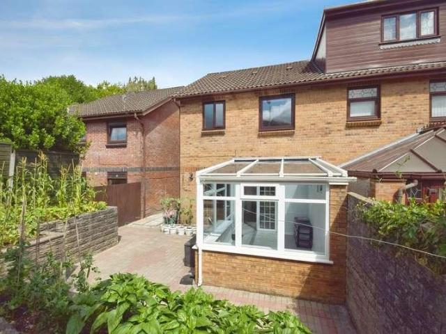 3 bed house for sale