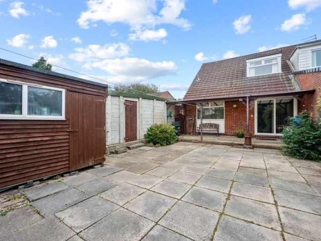 3 bed house for sale