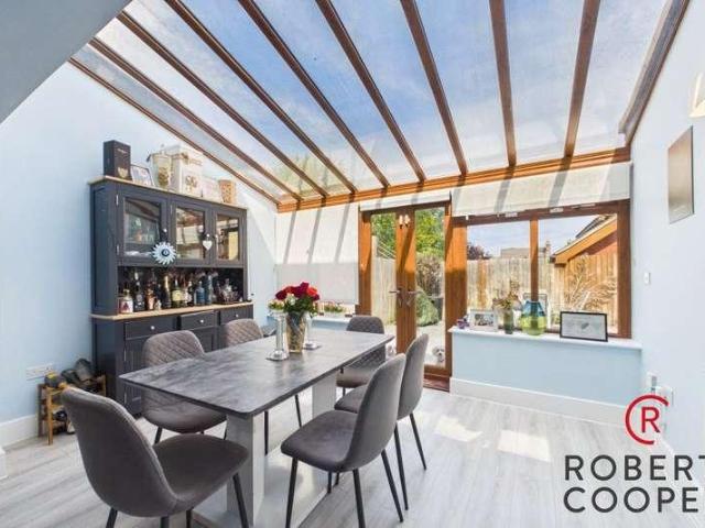 3 bed house for sale