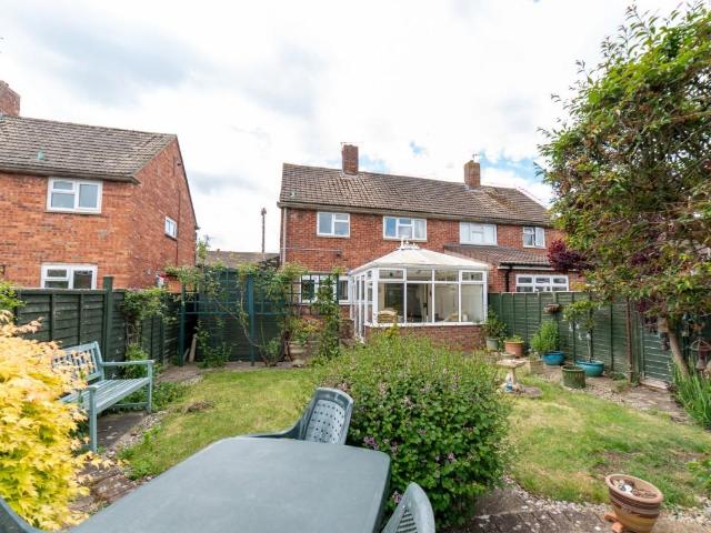 3 bed house for sale