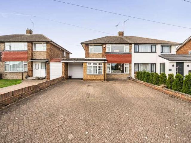 3 bed house for sale