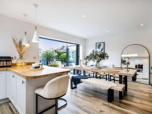 3 bed house for sale