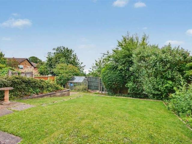 3 bed house for sale