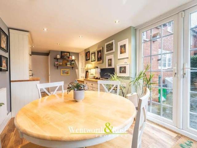 3 bed house for sale
