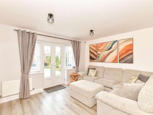 3 bed house for sale