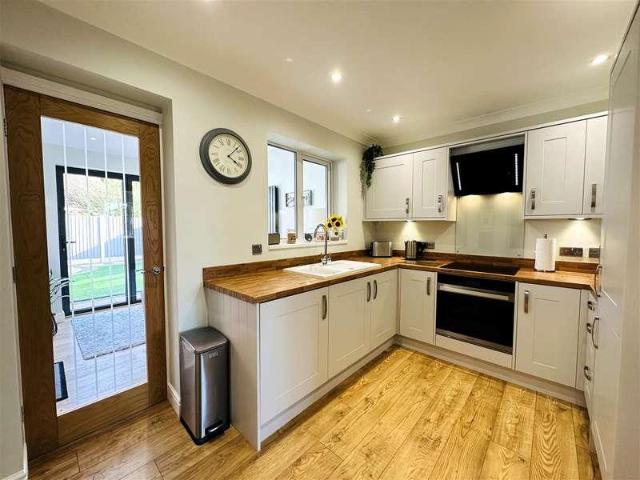 3 bed house for sale